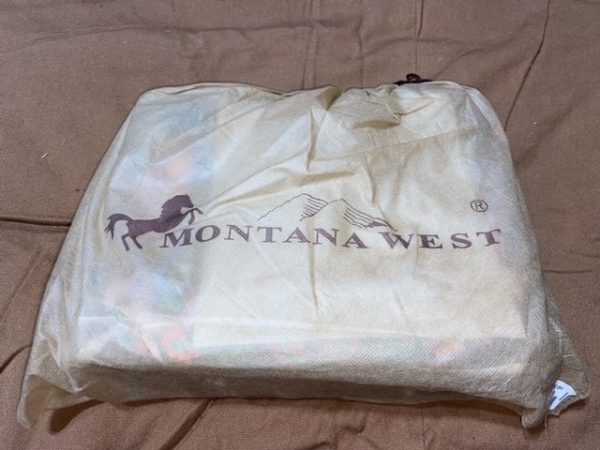 Rugged, Mid-Sized Montana West Leather Purse, Custom Embedded Teal Green, Chrome & Beaded Design, Multi-Compartment - Image 2